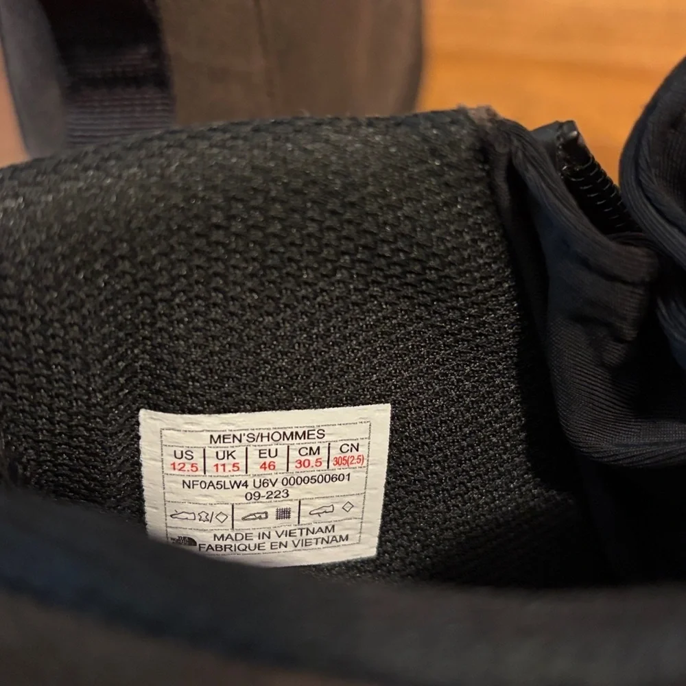 The North Face Chilkat Black Insulated Boots